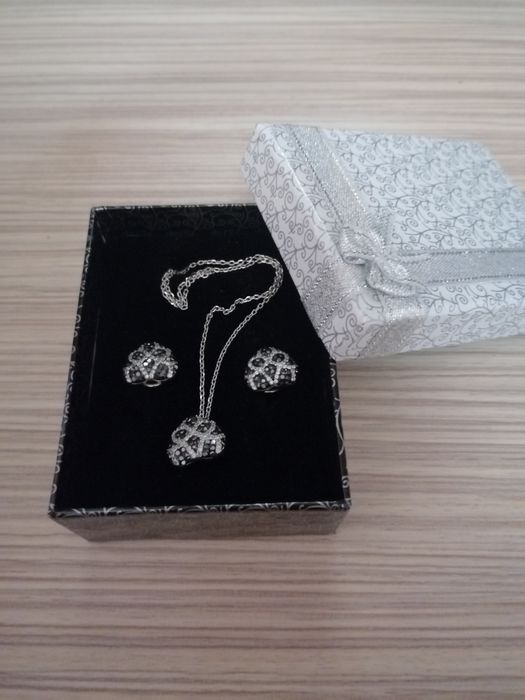 Комплект сребърни обици с кулие