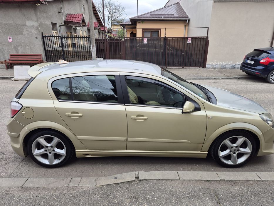 Vând Opel Astra H