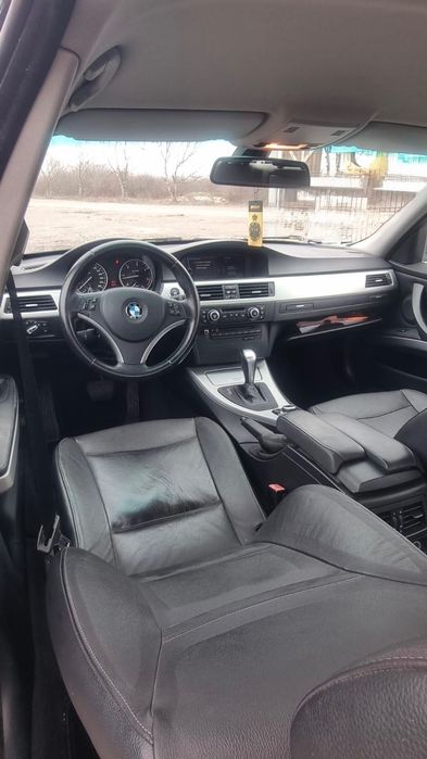 BMW Seria 3 320d – 2010 – Automat – 177 CP