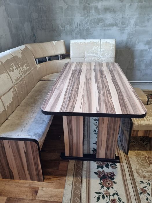 Продам кухонный уголок