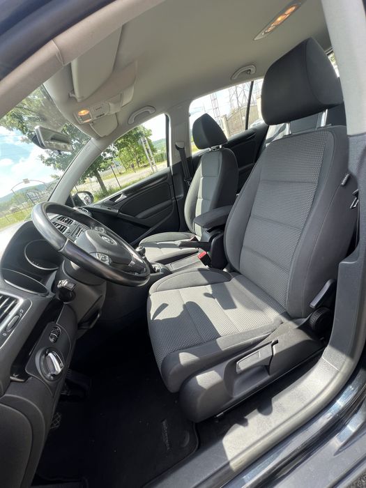 Volkswagen Golf 6 - 2011 - 1.6 Diesel - Euro 5 - Rar Efectuat - Full Istoric - Carte Service - Import Germania