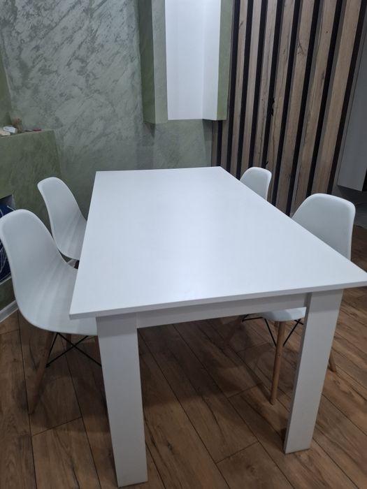 Продам стол и4 стула