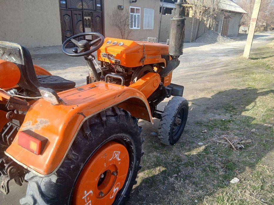 Choʻmgan 284 traktör