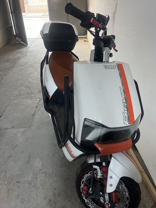 Skuter ideal holadi vapwe zor