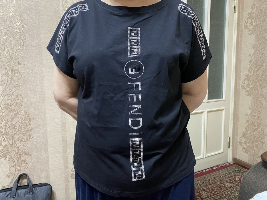 Футболки почти новые