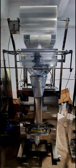 Mașina de ambalat zahar, semințe, cafea,  faină 0.2 grame - 1 kg