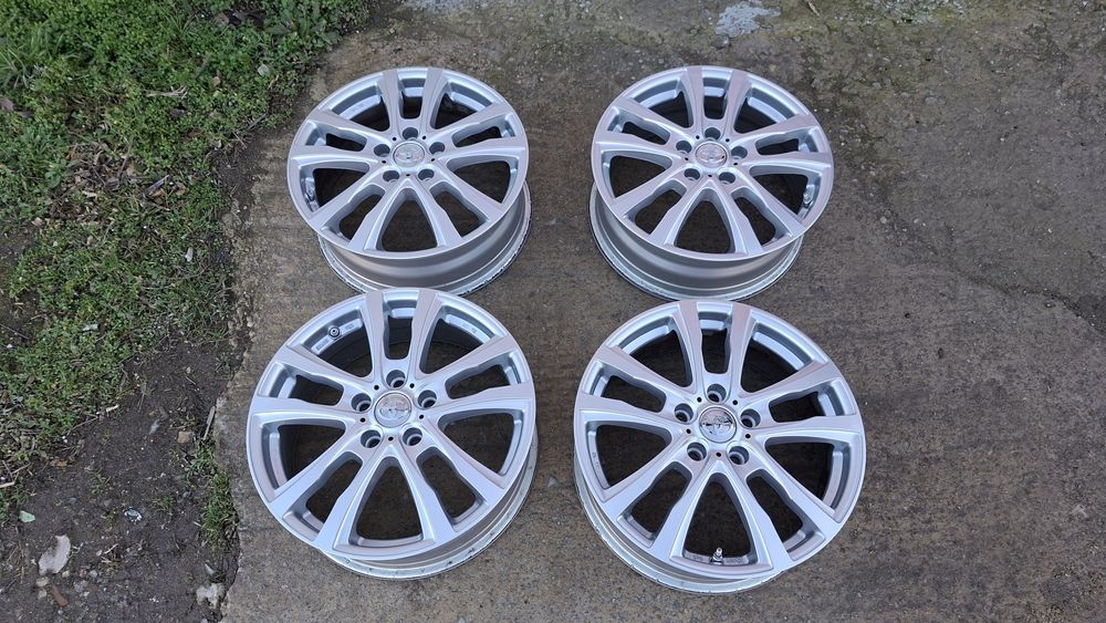 Джанти 17" 5х114'3 Тойота Ярис Крос