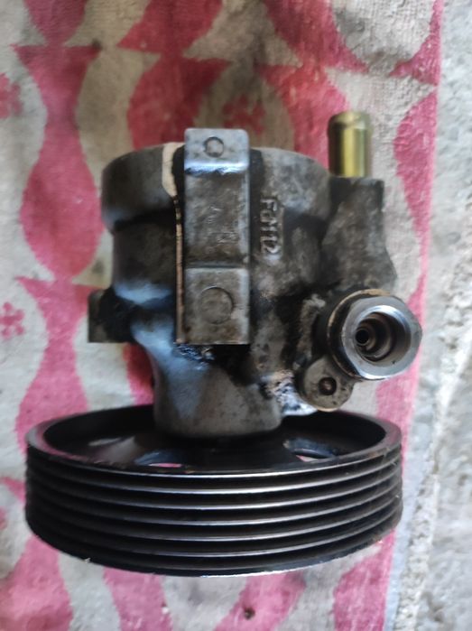 Хидравлична помпа за Пежо Партнер-1.8 бензин-90к.с.