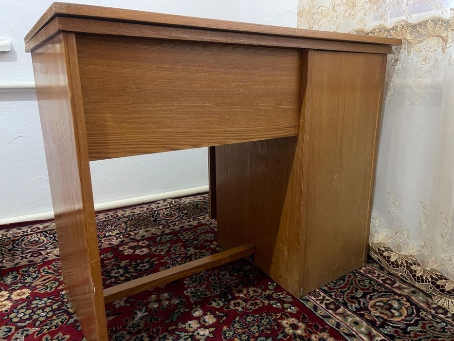 Швейная и вышивальная машина