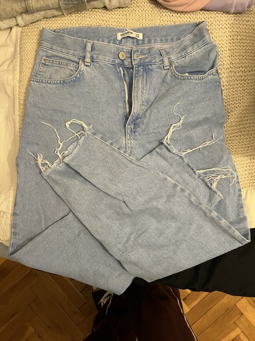 Дънки и панталони между S и М