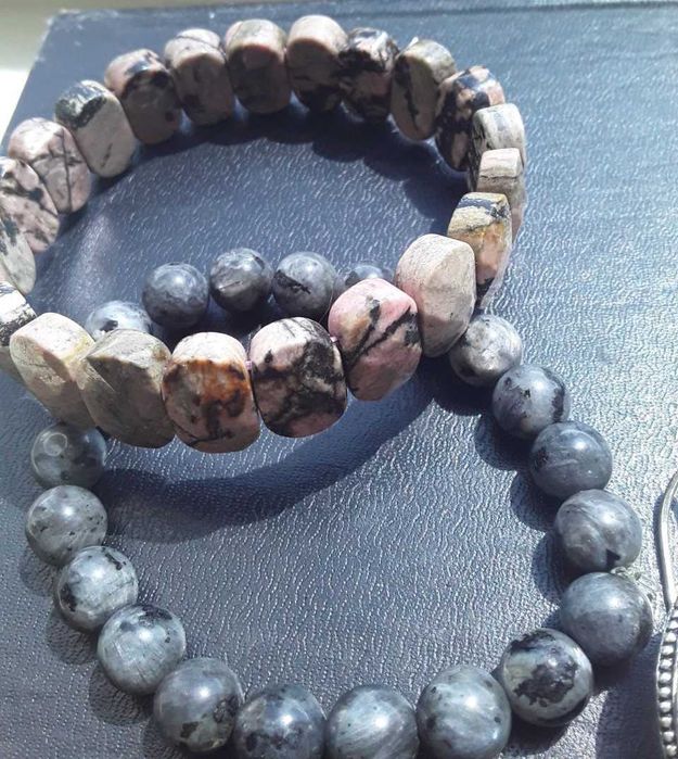 Серьги с натуральным камнем, браслет