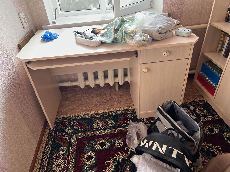 Продам детскую гарнитуру