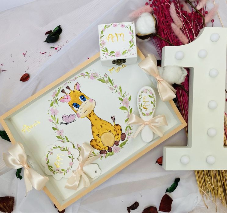 Seturi mot aniversar pentru fetite personalizate