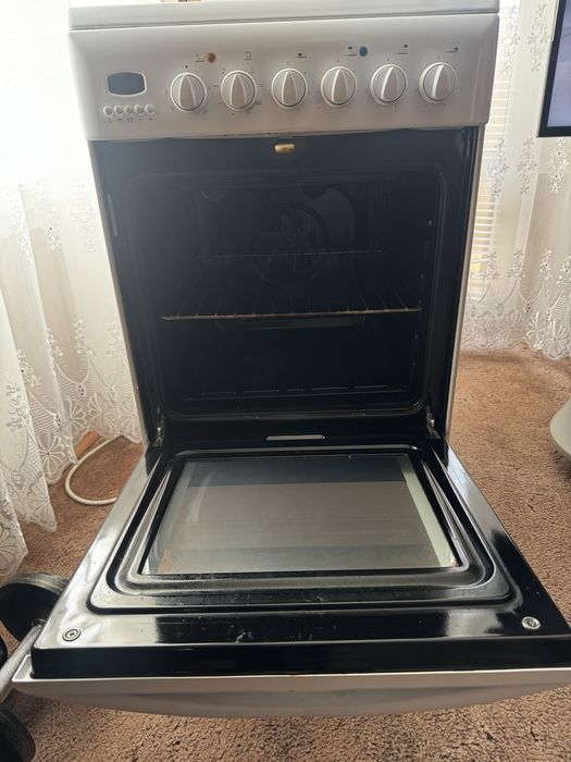 Готварска печка indesit