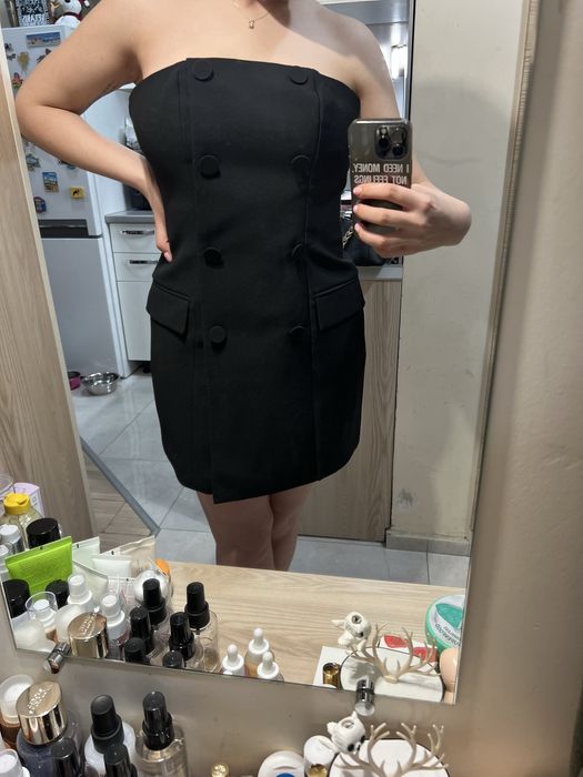 Черна рокля H&M – елегантен модел