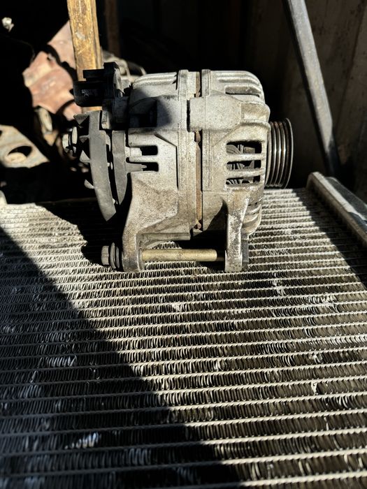 Генератор на Mitsubishi каризма