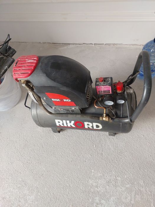 Compressor sotiladi