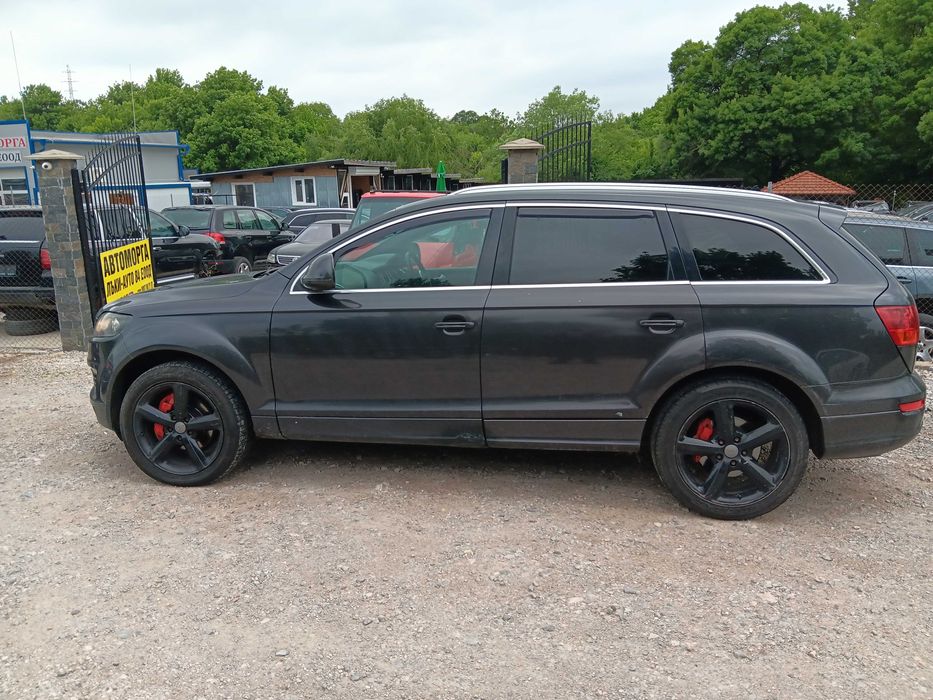 Audi Q7 3.0 TDI  BUG ,233 к.с. , 20 броя на части