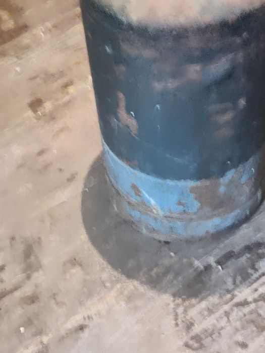 Vând butelie albastră.