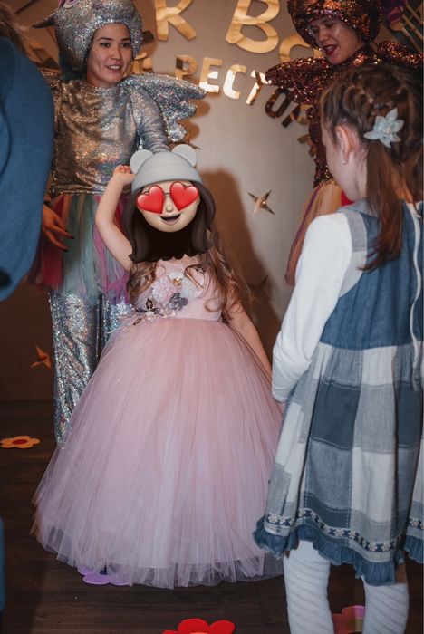 Нарядное платье 5-6 лет