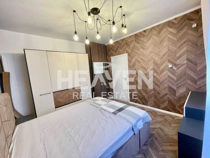 Продава се Тристаен апартамент в Пловдив, Център - 70 кв.м за 2057 €/кв.м - Снимка #6