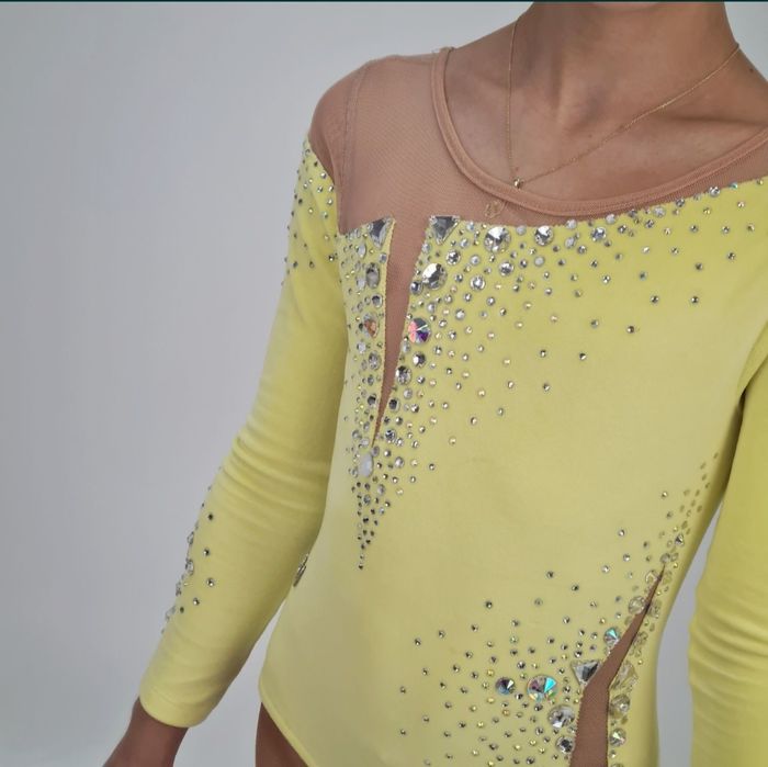 Трико за художествена гимнастика