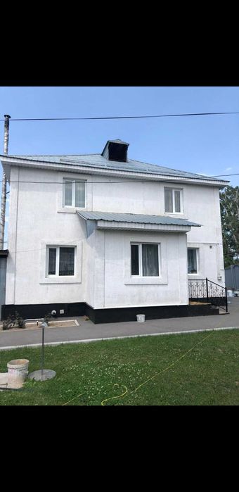 Покраска дома ворот крыши