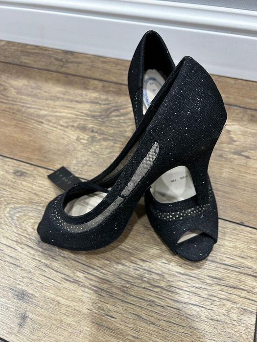 Продам туфли, новые