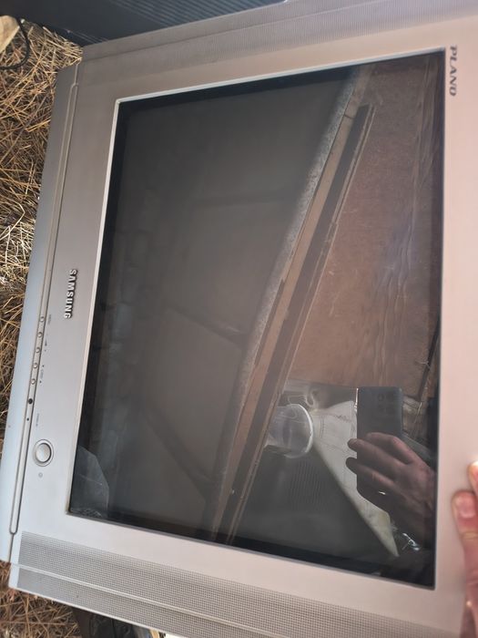 Продавам телевизори