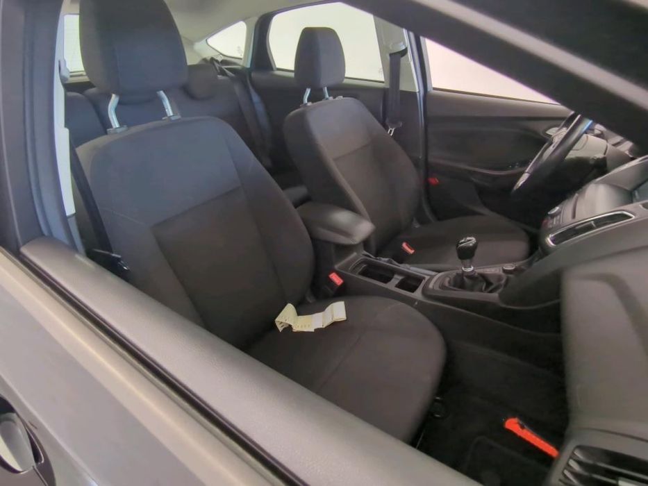 Vand Ford Focus 1.0 Benzina