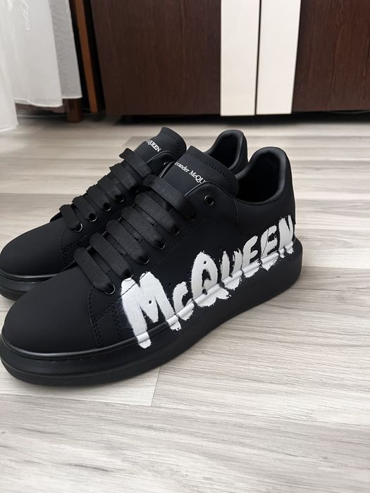 Alexander McQUEEN