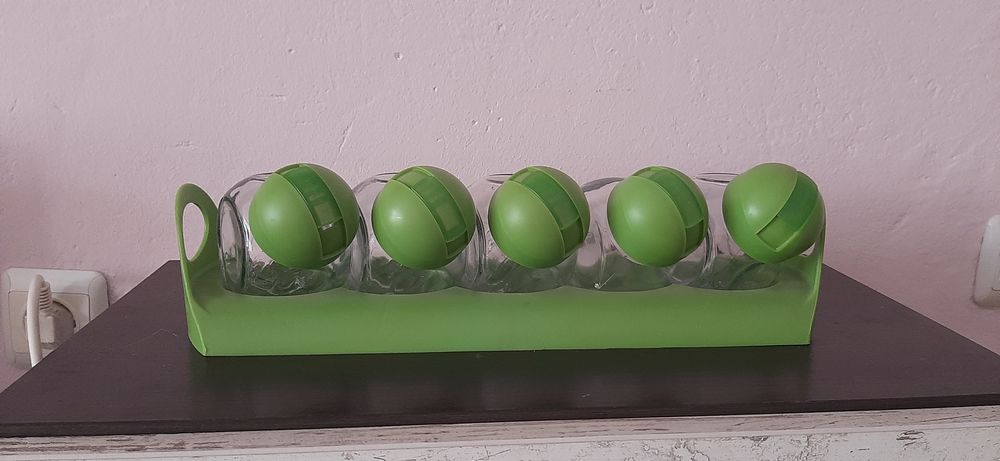 Комплект за подправки  в зелено и сет за зехтин и оцет.