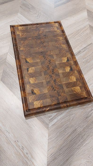 Дъска за рязане End Grain от орех и епоксидна смола