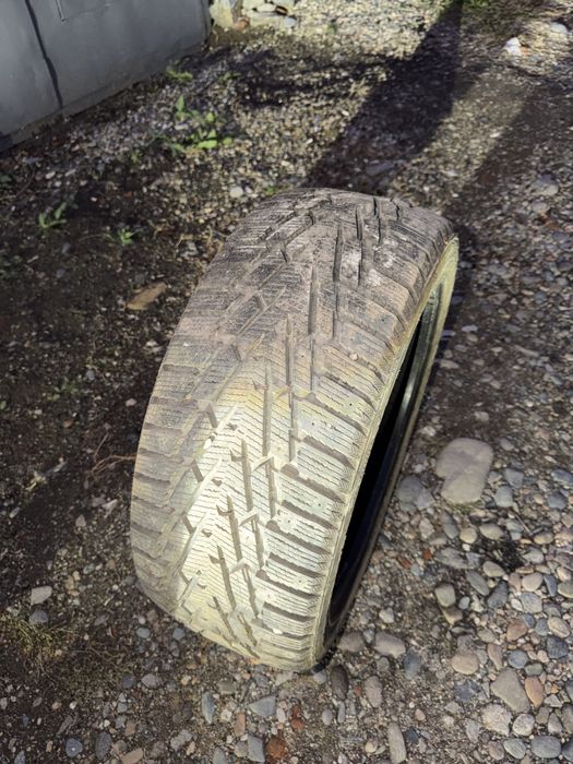 продам шины 235/45/R18