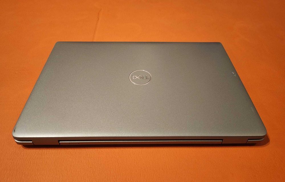 Model Nou Dell Latitude 5540 i5 1335U 16Gb Display 15.6 baterie 8 ore
