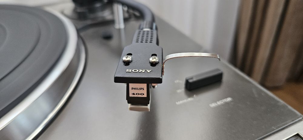 Pick up (picup, picap, pickup) Wega (Sony) P700