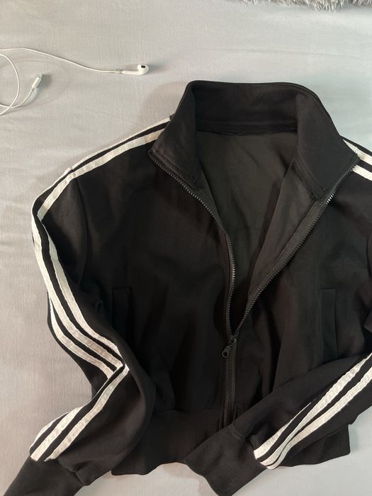 срочно продам кофту 3 полоски