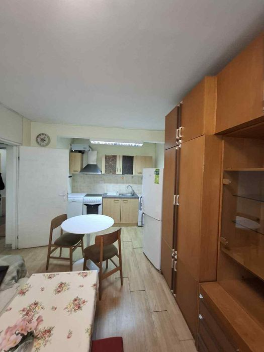 Дава се под наем Двустаен апартамент в София, Оборище - 60 кв.м за 500 € - Снимка #1