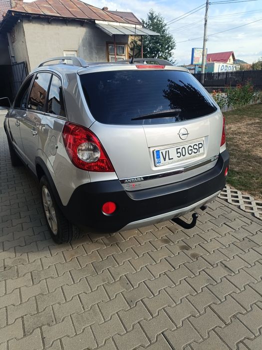 Vând Opel Antara