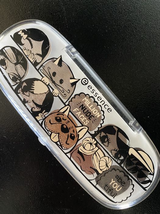 Палитра сенки Essence