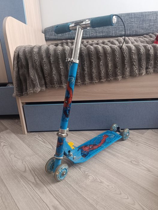 Продам детский самокат