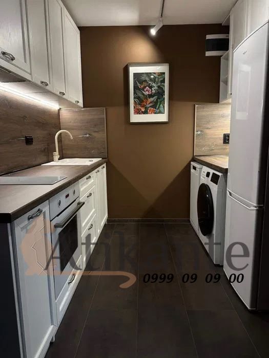 Дава се под наем Двустаен апартамент в София, Център - 65 кв.м за 850 € - Снимка #6