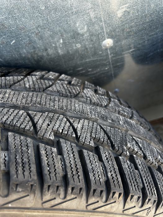 Джанти Borbet със зимни гуми 5x114.3 17цола