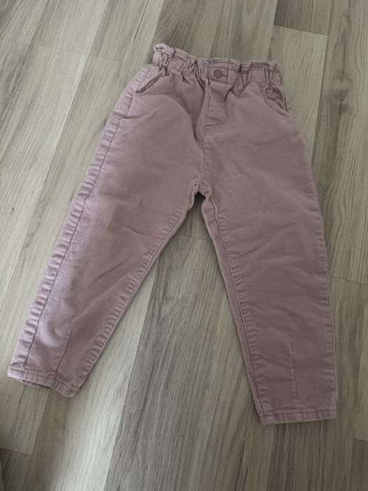 Детски джинси в бебешко розов цвят