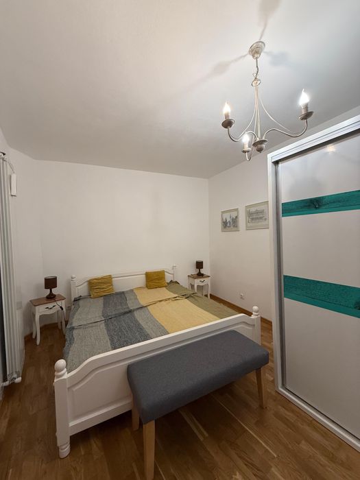 Inchiriez apartament 2 camere strada Castelului