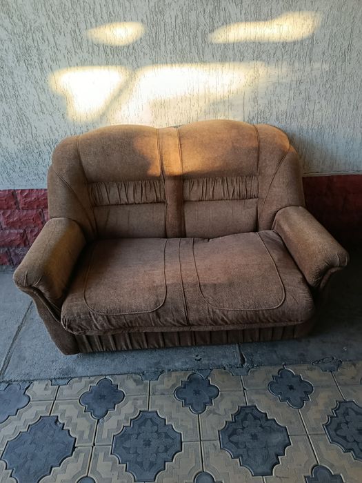 Продам диван.  Бу