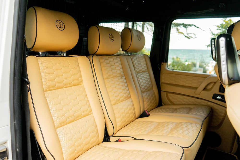 Brabus G800 Кола под наем с шофьор за специални поводи. За сватби