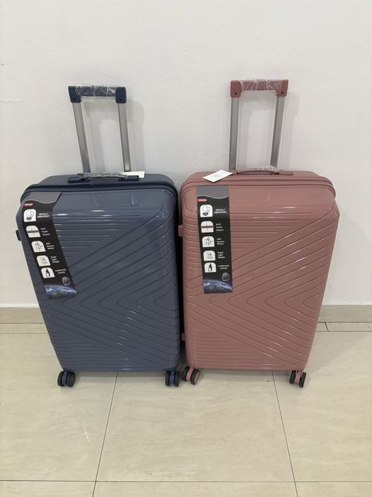 Чемоданы полипропилен.