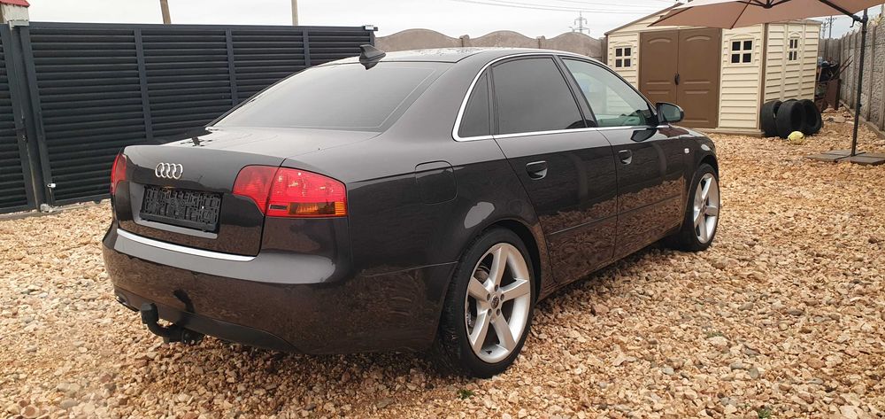 Audi A4 2.0 TDI*** Automatic+ Tapiterie piele+ Navigatie MMI***
