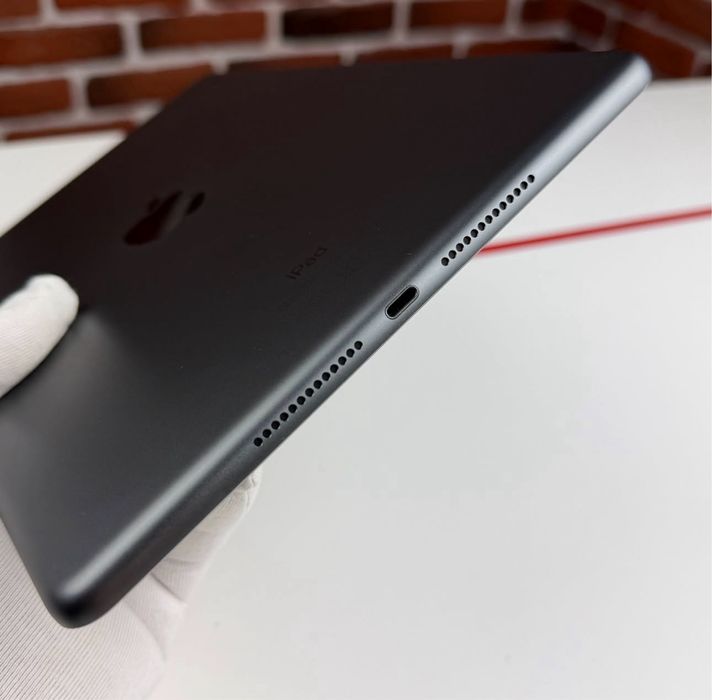 Tableta Apple, iPad Gen 8 a , ca Noua , 98% Battery